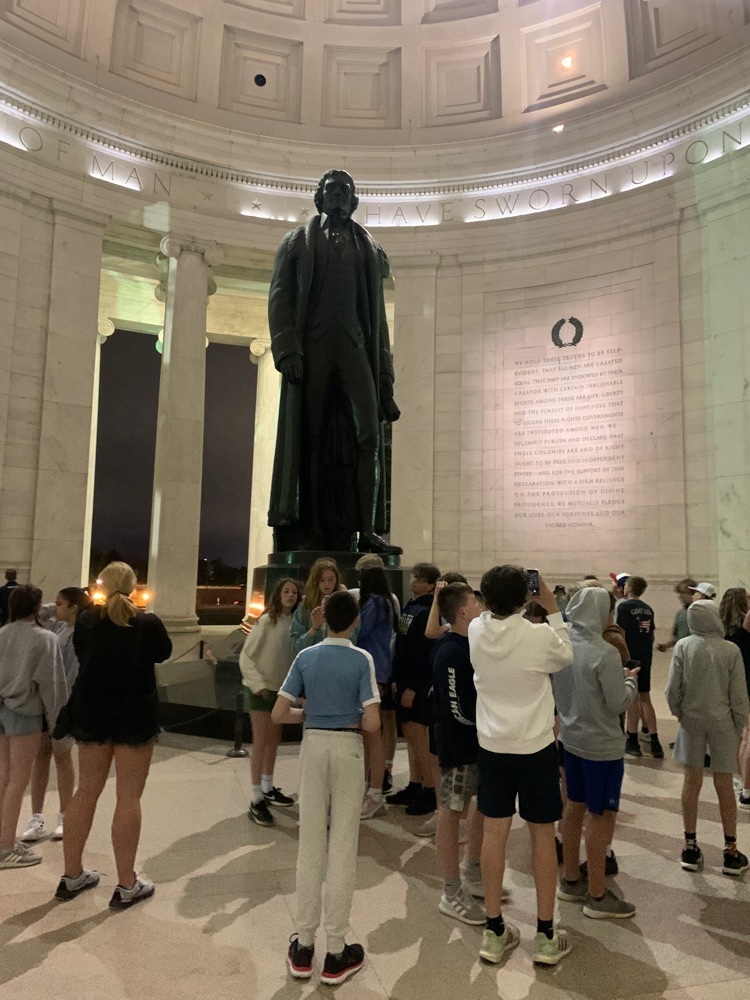 Tuesday, May 3, 2022 Evening tours in Washington DC.